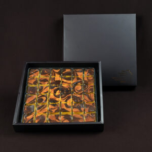 The Golden Bites - Kue Marble Big 36 Bites